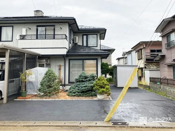 車の出入りや日常の移動もスムーズになるアスファルトの舗装工事