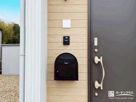 落ち着きのあるジャパンディな玄関周り[施工後]