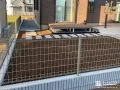 圧迫感なく敷地を区切るフェンス