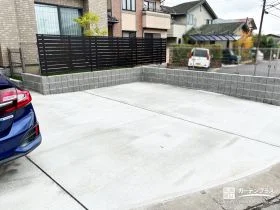 庭をコンパクトに整えて誕生した駐車スペース拡張工事