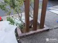 お手入れの手間を軽減するレンガの花壇