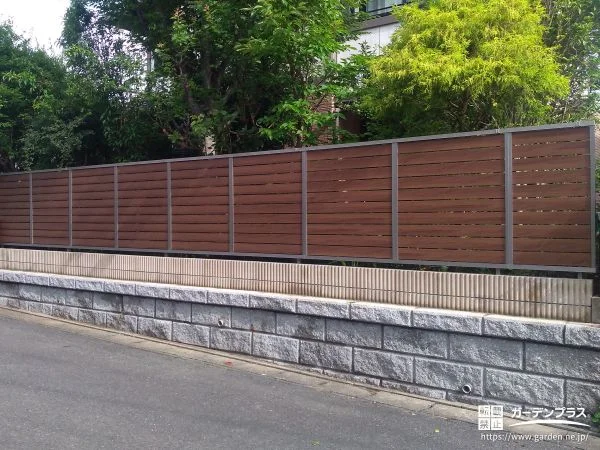 2種類のフェンスを組み合わせ和風のお庭を整えたリフォーム工事