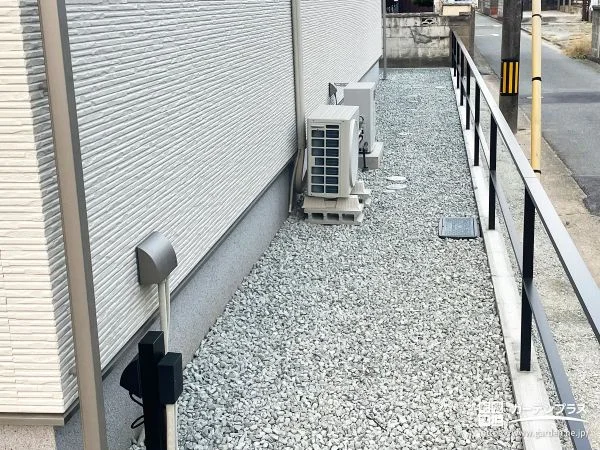 人目につきにくい建物周りも清潔に