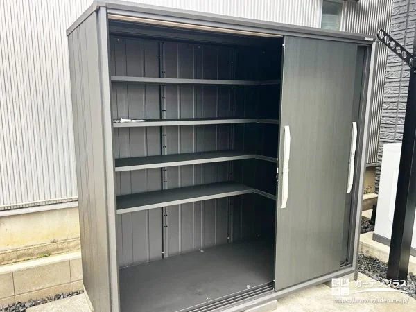 暮らしの余白を室内に生む収納