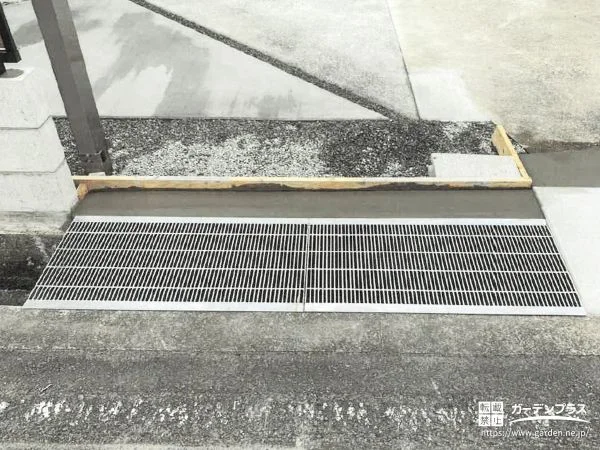 排水を高めるグレーチング
