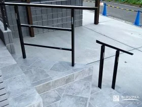 段差も夜間も安心に配慮した、使いやすいタイル階段[施工後]