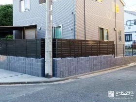 道路に面した角地も安心の境界塀[施工後]