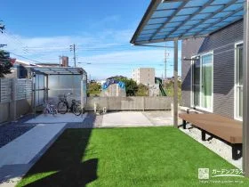 雑草だらけの庭が、遊び・BBQ・駐輪まで叶う外構へリフォーム工事