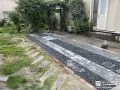 コンクリートと砂利スリットで使いやすく整えた駐車スペース工事
