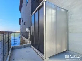 お庭に設けたすっきり収納スペース[施工後]