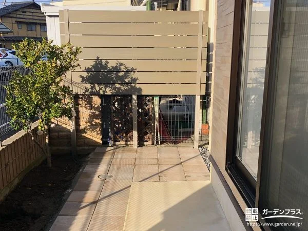 No.27969 目隠しフェンスとインターロッキングで使いやすく整えたお庭工事[施工後]