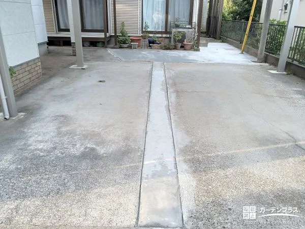 カッター目地でひび割れを防止した使いやすい駐車スペース工事