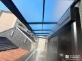 熱線遮断屋根で日差しと雨を柔らかく防ぐバルコニー屋根設置工事