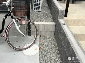 すっきりと雑草対策をした犬走り[施工後]