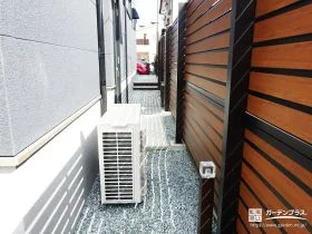 プライバシーを確保しつつ温かみを添える目隠しフェンス[施工後]