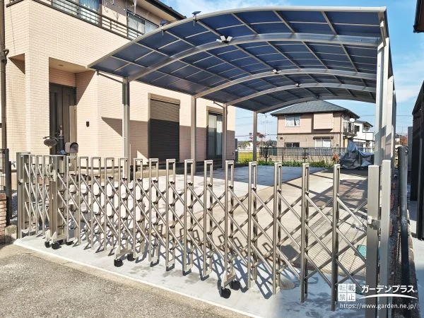 No.28012 暮らしの変化に調和する、4台駐車を叶えた外構リフォーム工事[施工後]