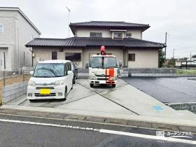 動線と景観を両立した、すっきり2台用の駐車スペース[施工後]