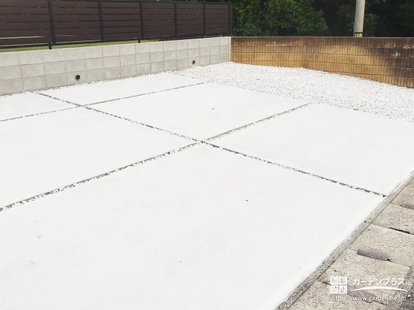 法面の敷地を安全なコンクリートの駐車スペースへリフォーム工事