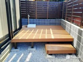 リビングの開放感を守る。木の温もり溢れるお庭[施工後]