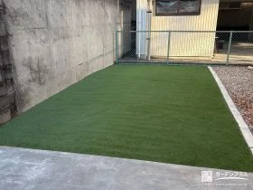 年間を通じて心地良く過ごせる人工芝のお庭[施工後]