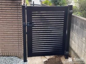 スリット入りの門扉[施工後]