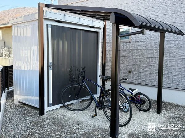 雨の日も安心。建物と一体感のあるサイクルポート