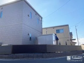 視線を気にせず寛げる。機能美を追求した目隠しフェンス[施工後]