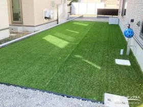 【施工後】防草シートと人工芝で雑草対策したお庭