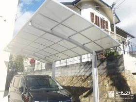 熱線を遮断する「アッシュグレイ」のカーポート[施工後]