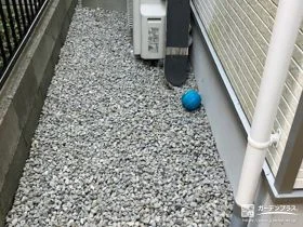 水はけの良い砂利敷きの犬走り[施工後]