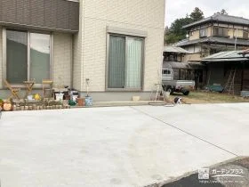 お庭に広々と土間コンクリートを打ちしっかり雑草対策した工事