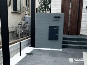 住まいの“顔”を彩る、グレー基調のモダンな門まわり[施工後]