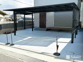 雨の日も快適、フラットでスタイリッシュな2台用カーポート