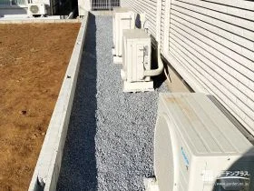 防草シートと砂利で雑草対策した犬走り[施工後]