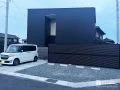 表情豊かな質感を楽しむ、こだわりの駐車スペース