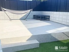 視線を気にせず、家族で「ソトごはん」を楽しむ主庭[施工後]