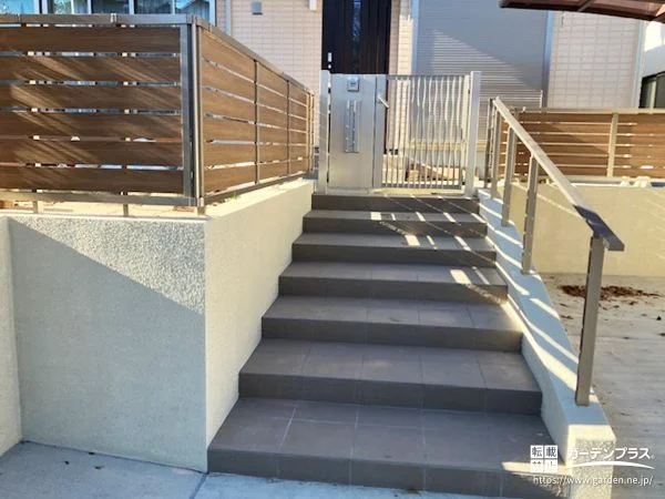 高低差をやさしくつなぐ、安心のアプローチ設計