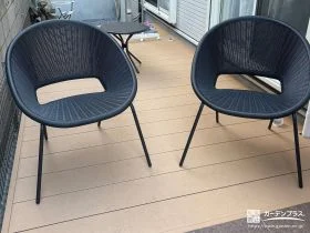 リラックスの時間を楽しめる明るい木目調ウッドデッキ設置工事