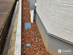 瓦チップでナチュラルに雑草対策[施工後]