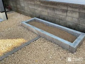 化粧ブロックでつくった花壇[施工後]