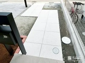 600角平板でゆとりを生むアプローチ[施工後]