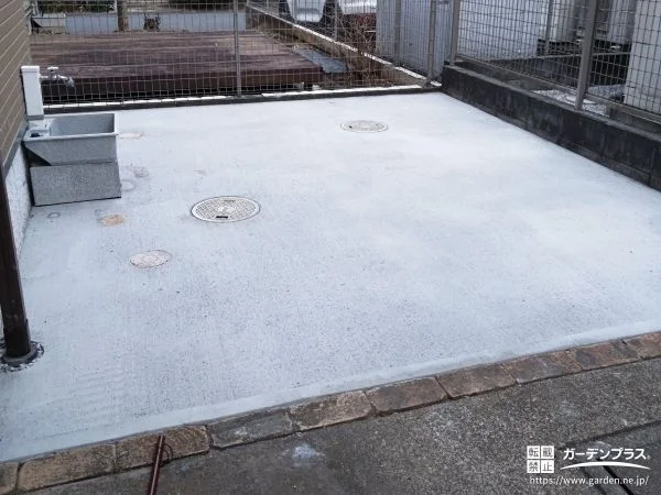 お庭を駐車スペースへ拡張するためコンクリートを打設した工事