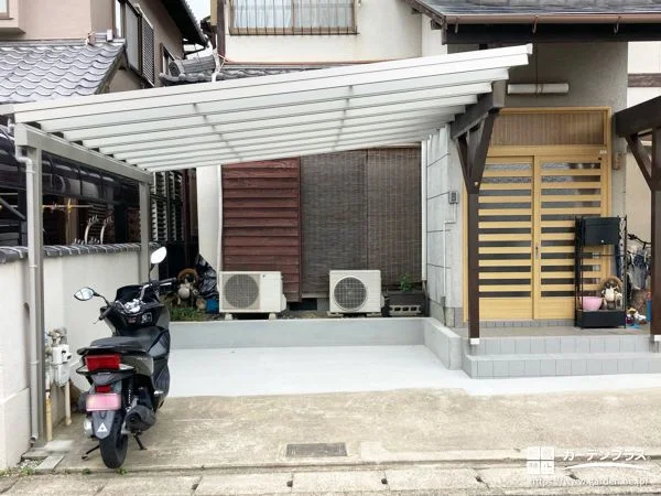 駐車スペースを拡張しカーポートとしてテラス屋根を設置した工事