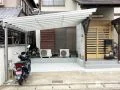 駐車スペースを拡張しカーポートとしてテラス屋根を設置した工事