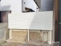傾いた塀を撤去し目隠しフェンスを設置したリフォーム工事