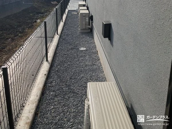 美しさと防犯を足元から支える、静かな守り