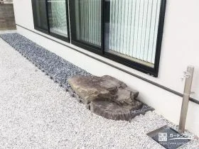 日常の使い勝手を美しく、機能的な水場と砂利敷き[施工後]