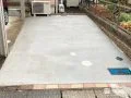 駐車スペースに隣接した芝部分にコンクリートを打設した工事