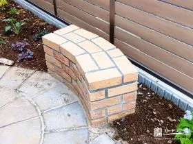 多目的に使える、温かみのあるレンガベンチ[施工後]