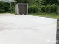 広々とした駐車スペースに土間コンクリートを打設した工事